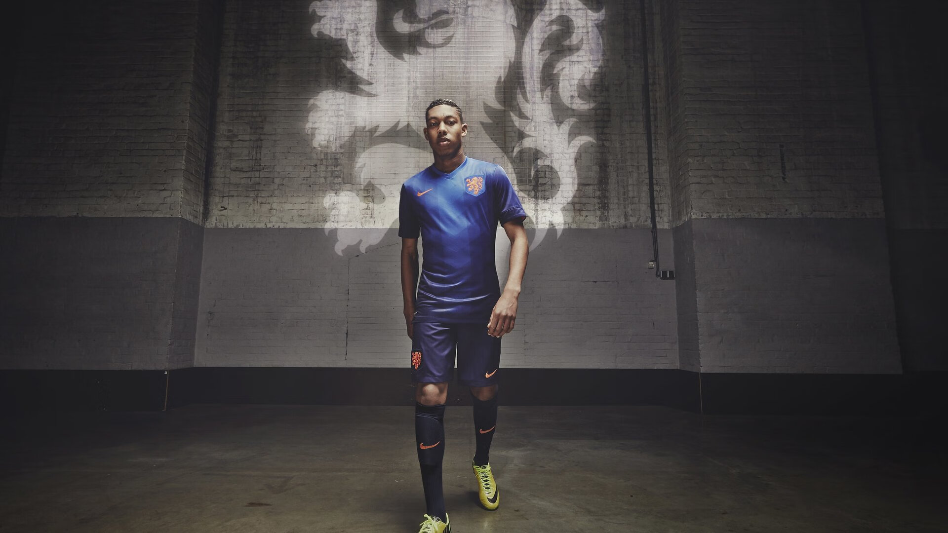 中乙联赛试点统一球员训练着装增强职业规范意识，中乙球员什么要求